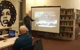 Na zdjęciu prowadzący spotkanie