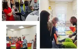 Kolaż przedstawia spotkanie grupy ludzi w bibliotece. We wszystkich ujęciach powtarzają się te same postacie , w tym kobieta w długiej czerwonej sukience oraz mężczyzna w okularach i koszuli w kratę