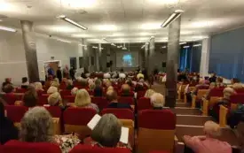Liczna publiczność podczas jubileuszu Klubu &bdquo;Na Zapiecku&rdquo;.