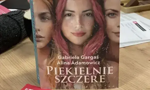 Zdjęcie startowe – ekspozycja omawianej książki