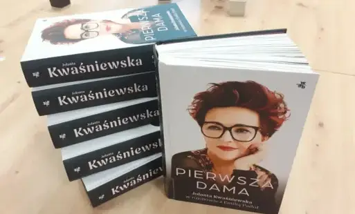 ekspozycja omawianej książki