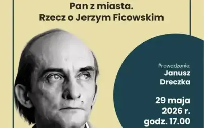 Plakat promujący spotkanie literackie poświęcone Jerzemu Ficowskiemu. Tło w kolorze jasnego beżu z cienką, ciemnozieloną ramką.