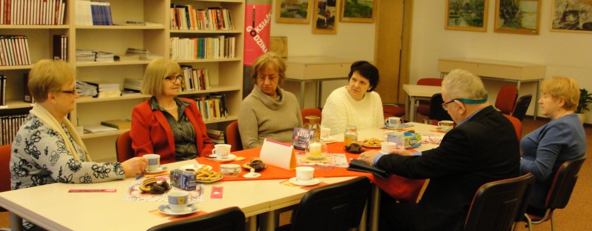Spotkanie Dyskusyjnego Klubu Książki w Oddziale dla Osób Specjalnej Troski w WiMBp w Gorzowie Wlkp.