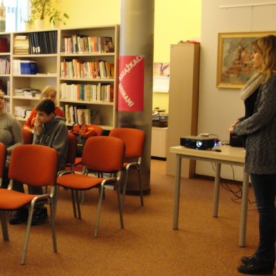 Warsztaty w Oddziale dla Osób Specjalnej Troski w Wojewódzkiej i Miejskiej Bibliotece Herberta w Gorzowie Wielkopolskim