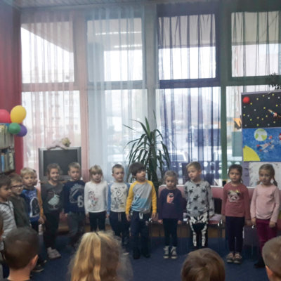 13 listopada 2018 roku w Bibliotece Koszałka Opałka odbyły się zajęcia pt. „W Polskę wierzę!”. W wydarzeniu uczestniczyły dzieci z Przedszkola Miejskiego nr 23, którym pomimo deszczowej pogody udało się przybyć do Filii nr 14.