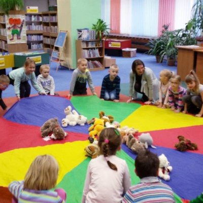 W dniach 23 i 26 listopada 2018 r. w Bibliotece Plastusia gościliśmy dzieci z grupy „Smerfy” Przedszkola Miejskiego nr 20 i dwie grupy „zerówki” ze Szkoły Podstawowej nr 20.