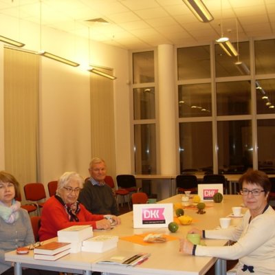 Dyskusyjny Klub Książki przy Wypożyczalni Głównej  spotkał się  22 listopada 2018 r.