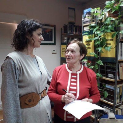 21 lutego 2019 r. Janina J. Jurgowiak (Jaszka) była gościem Filii nr 6. Zadebiutowała w 2015 roku na łamach Pegaza Lubuskiego, a w 2017 wydała pierwszy tomik poezji „Odroczenie”.