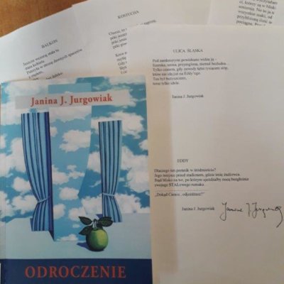 21 lutego 2019 r. Janina J. Jurgowiak (Jaszka) była gościem Filii nr 6. Zadebiutowała w 2015 roku na łamach Pegaza Lubuskiego, a w 2017 wydała pierwszy tomik poezji „Odroczenie”.