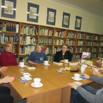 W dniu 22.02.2019 r. na kolejnym spotkaniu Dyskusyjnego Klubu Książki rozmawialiśmy o książce „Tajemnicza kobieta” - A.Ekberg.