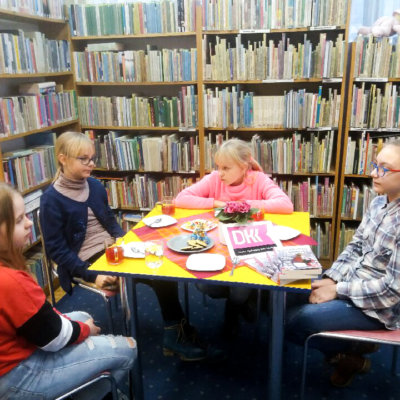 W poniedziałkowe popołudnie 11 lutego w Filii nr 14 w Gorzowie Wielkopolskim miało miejsce kolejne spotkanie Dyskusyjnego Klubu Książki dla młodzieży.