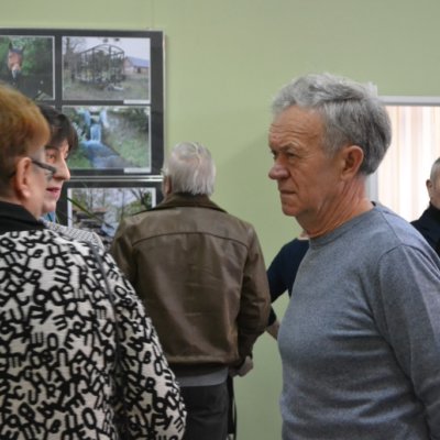W piątkowe popołudnie, 1 marca 2019 r. w Galerii na Piaskach otwarto wystawę fotografii pt. "Wiejskie klimaty”. Wernisaż zainteresował bardzo wiele osób, sympatyków sztuki a także, znajomych i przyjaciół autorów zdjęć.