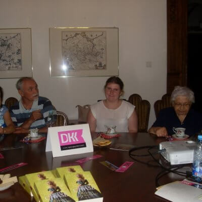 27 czerwca 2019 r. uczestnicy Dyskusyjnego Klubu Książki spotkali się przed wakacjami obchodząc 10 lat funkcjonowania DKK przy Wypożyczalni Głównej.