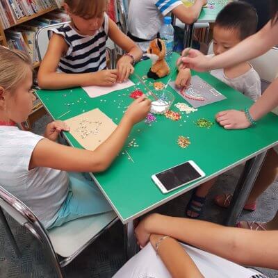 "Aktywnie-kreatywnie" pod takim hasłem w Bibliotece Bolka i Lolka odbywały się zajęcia dla dzieci od 29 lipca do 2 sierpnia podczas tegorocznych wakacji.