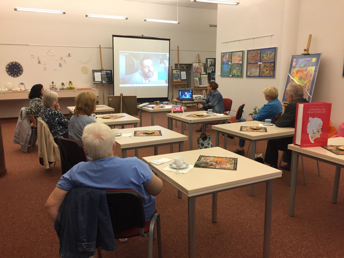 24 września 2020 r. w Ośrodku Integracji i Aktywności odbyło się spotkanie członków Dyskusyjnego Klubu Książki dla dorosłych, seniorów, słabowidzących i niewidomych.